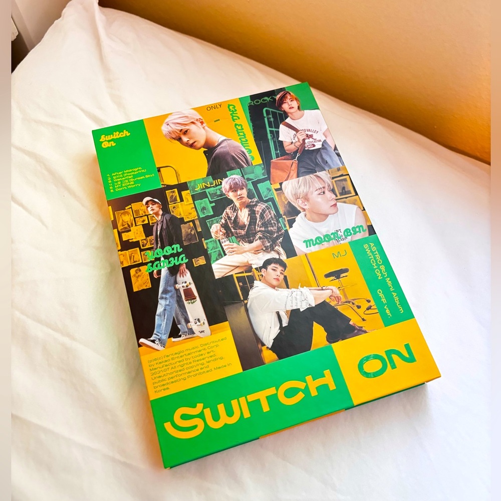 Astro 8th Mini Album - Switch On (OFF VER.)
